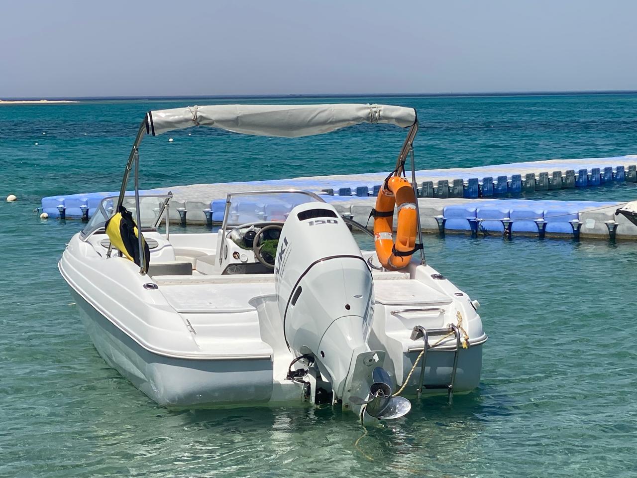 Private speedboat for diving charters